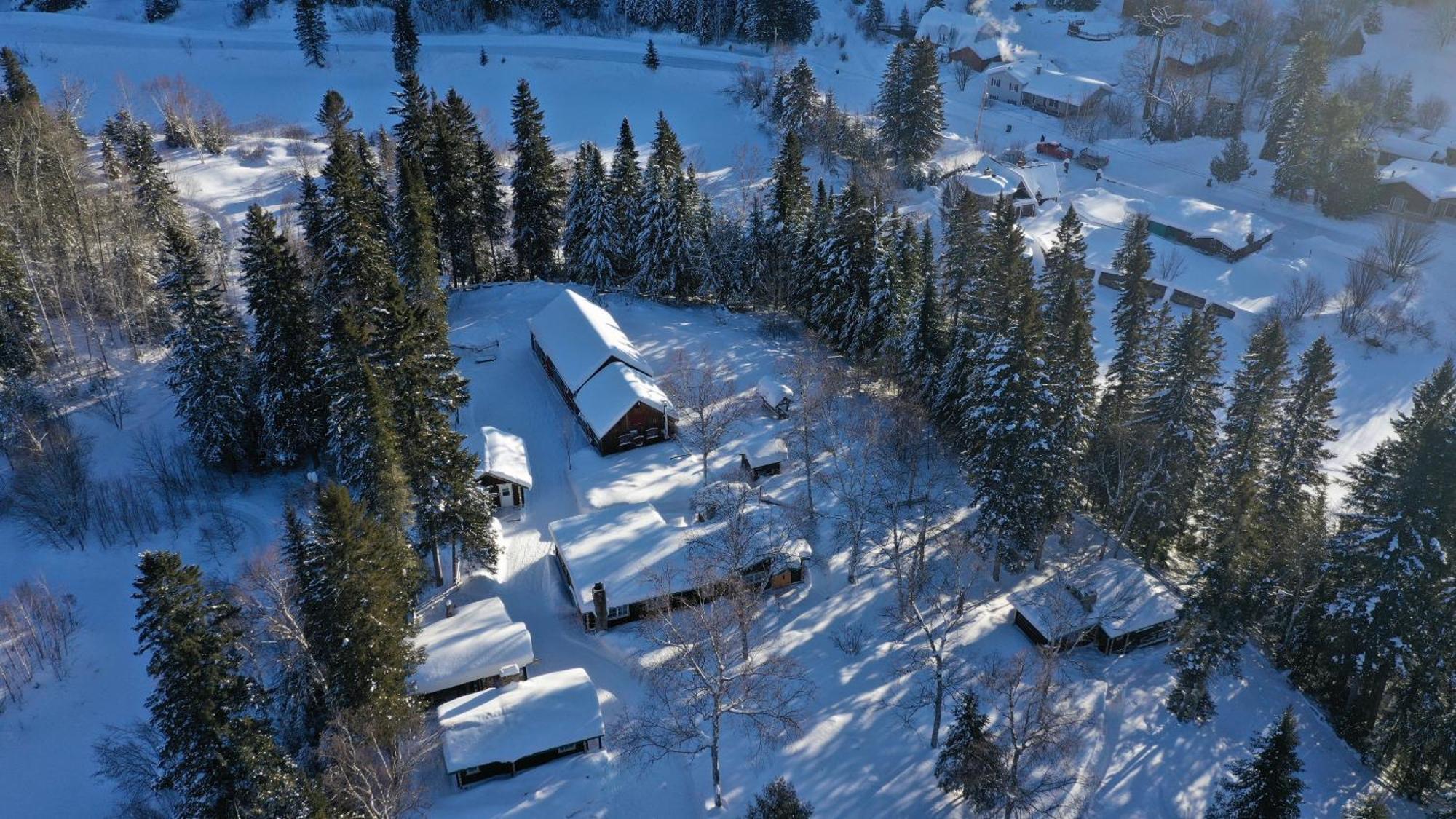 Domaine Le Bostonnais - Le Village En Bois Rond Ла-Тюк Екстер'єр фото